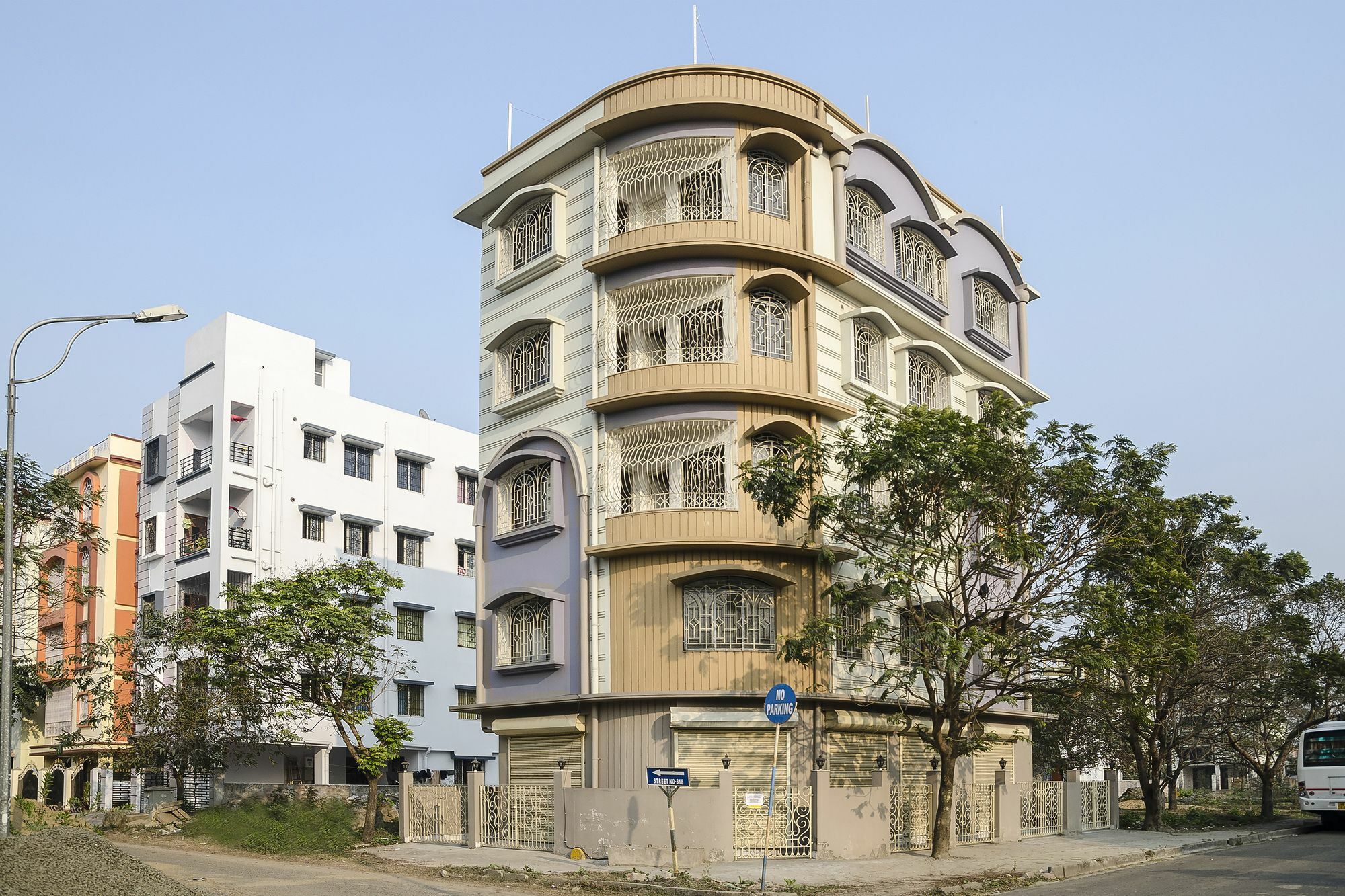 Oyo 11054 Amar Raj Guest House Kolkata Exterior photo